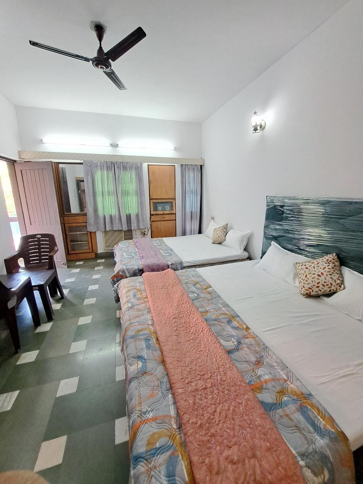 Shivansh Stays Varanasi Exterior foto